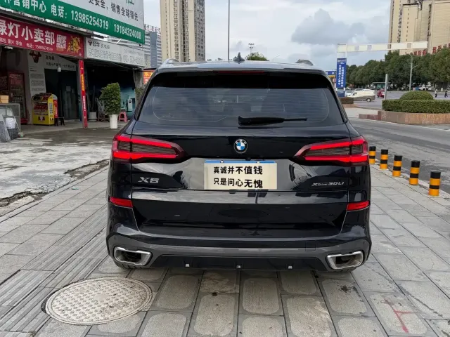 BMW X5 — Фото автомобиля 8