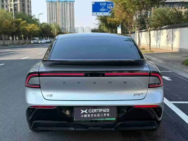 Xpeng P7+ — Фото автомобиля 5