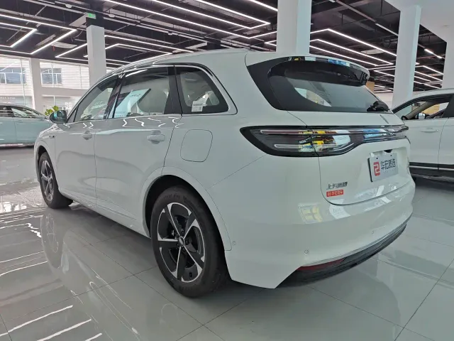 Shangjie SUV — Фото автомобиля 3