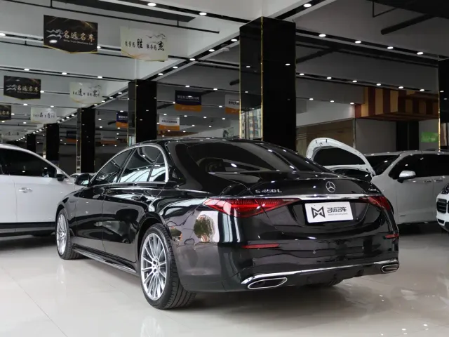 Mercedes-Benz S-Class — Фото автомобиля 15