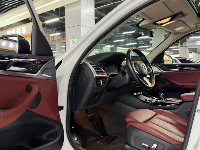 BMW X3 — Фото автомобиля 8