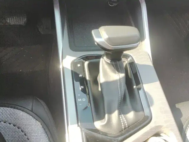 Geely Emgrand — Фото автомобиля 16