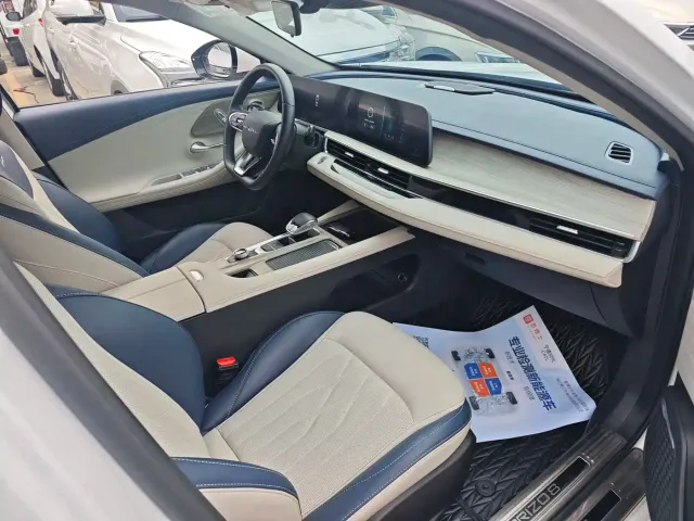 Chery Arrizo 8 — Фото автомобиля 12