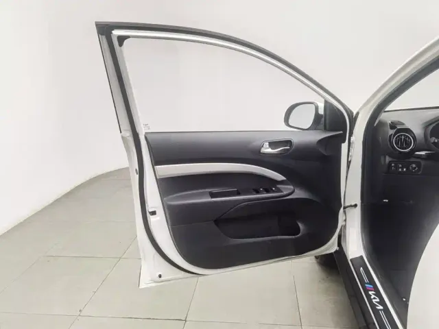 Kia KX1 — Фото автомобиля 8