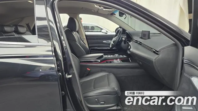 Genesis GV70 2.5T Бензин 2WD — Фото автомобиля 25