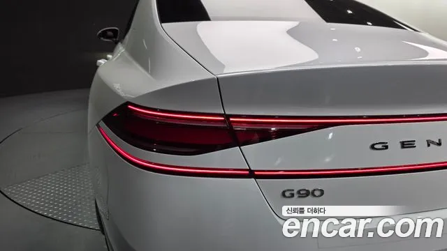 Genesis G90 Бензин 3.5 турбо AWD — Фото автомобиля 23