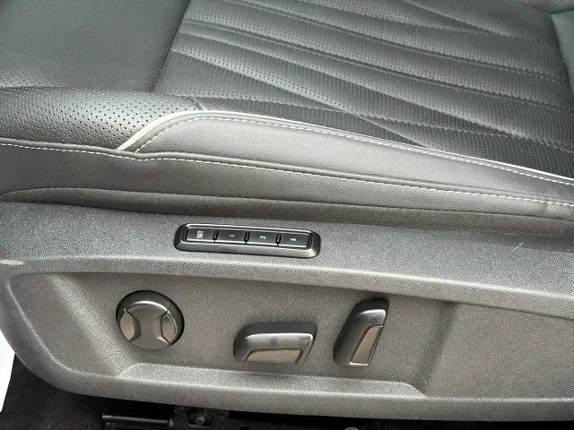 Volkswagen Passat — Фото автомобиля 18