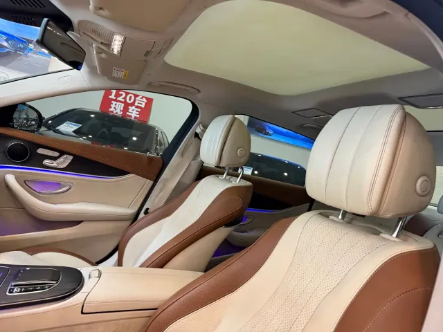 Mercedes-Benz E-Class — Фото автомобиля 11