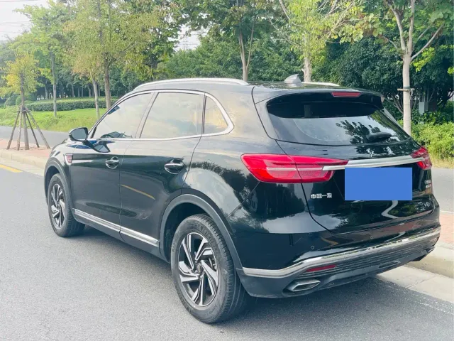 Hongqi HS5 — Фото автомобиля 14