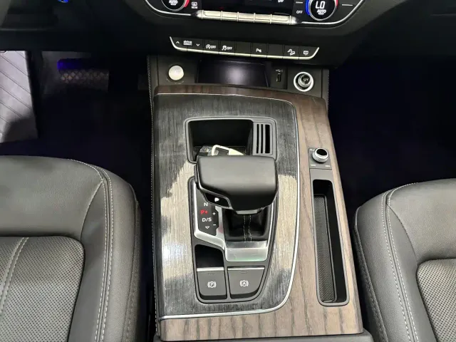 Audi Q5L — Фото автомобиля 18