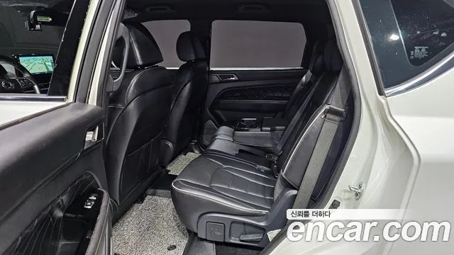 KG_Mobility_Ssangyong Rexton — Фото автомобиля 12