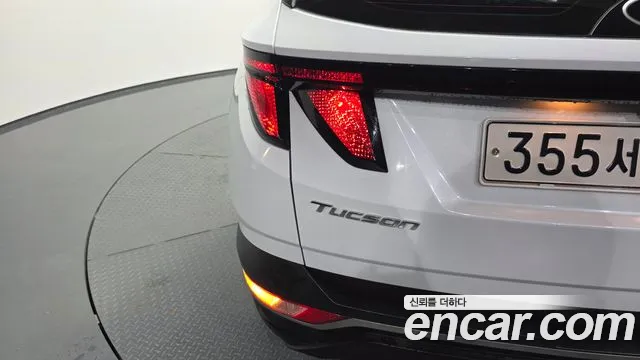 Hyundai Tucson Tucson (NX4) Дизель 2.0 2WD — Фото автомобиля 22