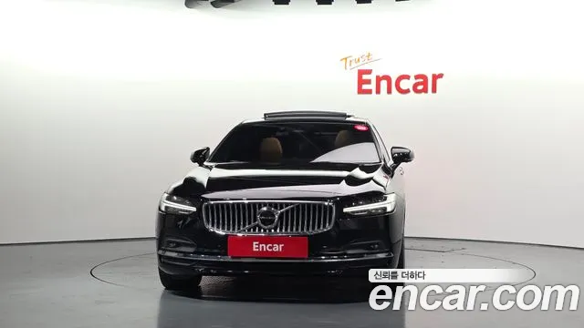 Volvo S90 — Фото автомобиля 3