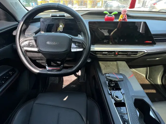 Changan Z6 — Фото автомобиля 13