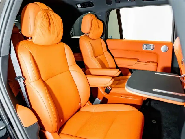 Li Auto L8 — Фото автомобиля 27