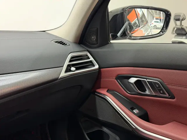 BMW 3 Series — Фото автомобиля 14