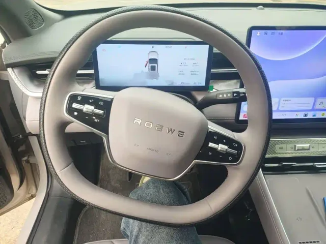 Roewe M7 DMH — Фото автомобиля 10