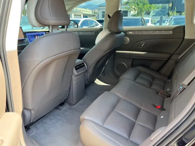 IM Motors LS6 — Фото автомобиля 6