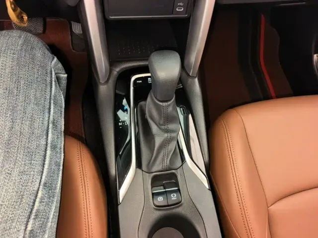 Toyota Frontlander — Фото автомобиля 13