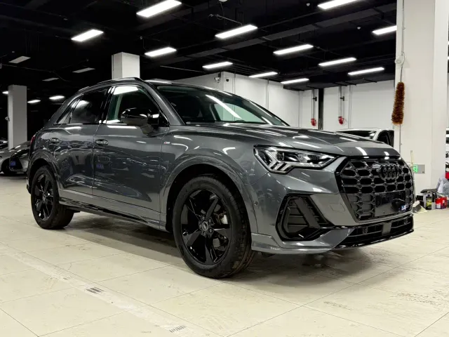Audi Q3 — Фото автомобиля 4