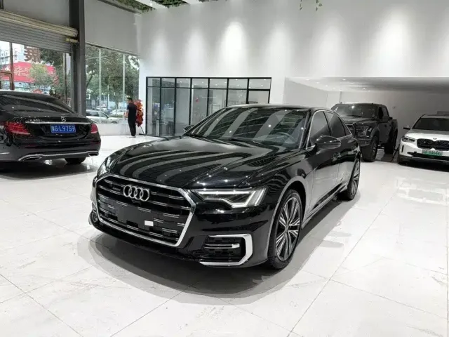 Фотография автомобиля — Audi A6L