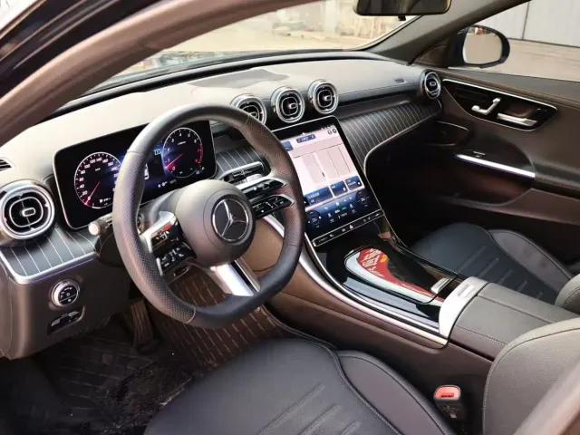 Mercedes-Benz C-Class — Фото автомобиля 6