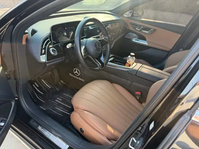 Mercedes-Benz E-Class — Фото автомобиля 7