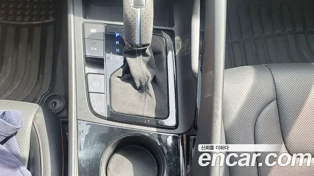 Hyundai Avante CN7 — Фото автомобиля 9