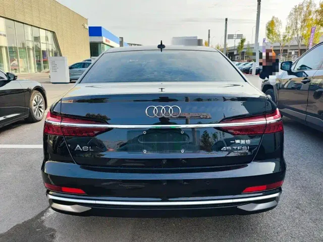 Audi A6L — Фото автомобиля 5