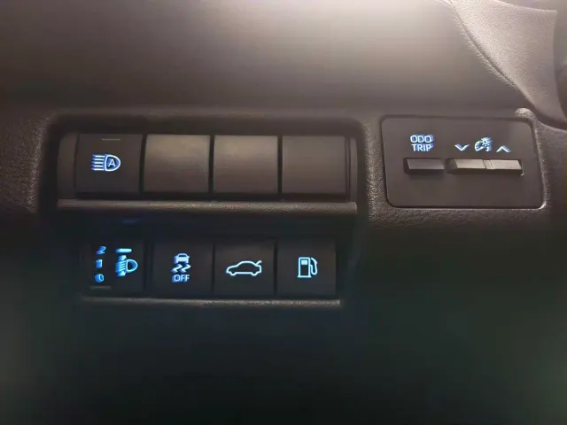 Toyota Avalon — Фото автомобиля 11