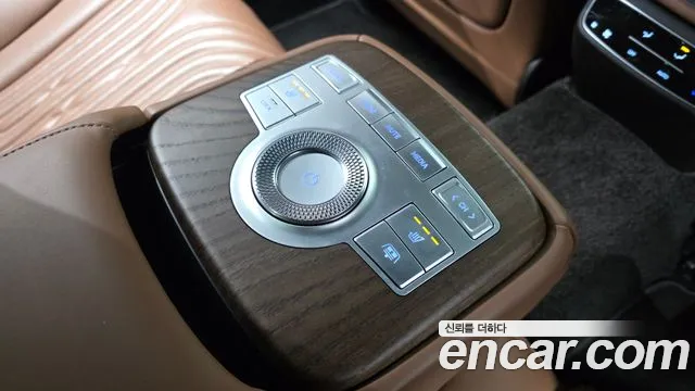 Genesis G80 Бензин 2.5 турбо AWD — Фото автомобиля 19