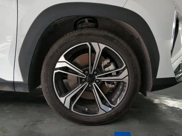 Geely Galaxy L7 — Фото автомобиля 6
