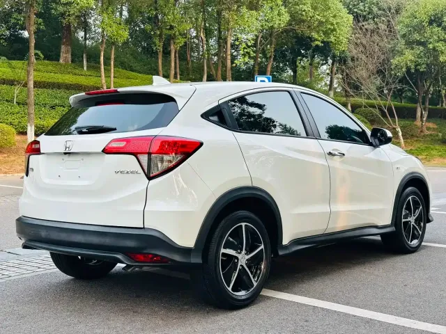 Honda Vezel — Фото автомобиля 9