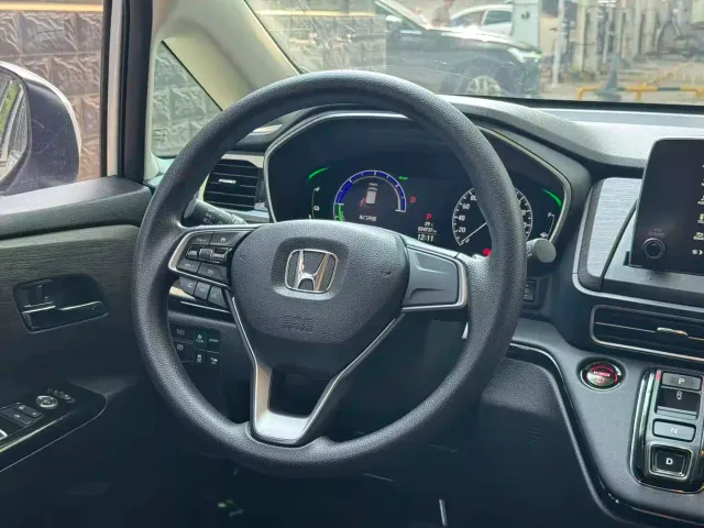 Honda Odyssey — Фото автомобиля 5