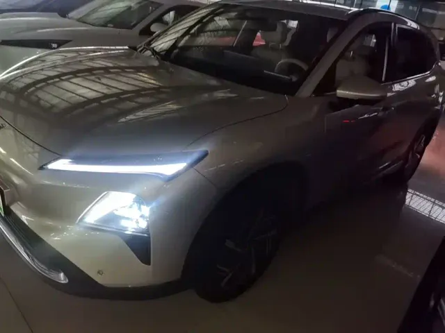 Фотография автомобиля — Wuling Starlight S