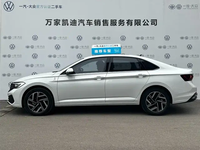 Volkswagen Sagitar — Фото автомобиля 3