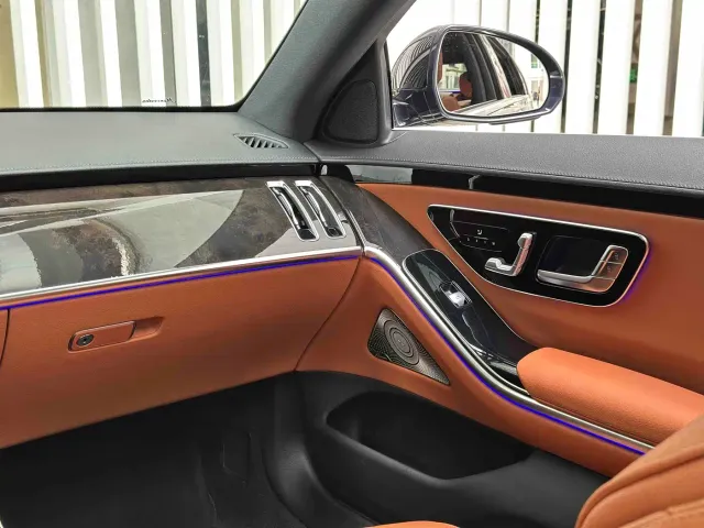 Mercedes-Benz S-Class — Фото автомобиля 20