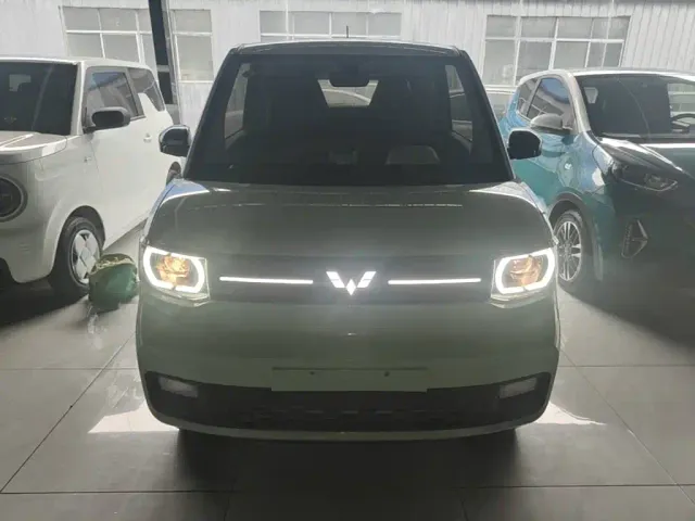 Wuling Hongguang Mini EV — Фото автомобиля 2