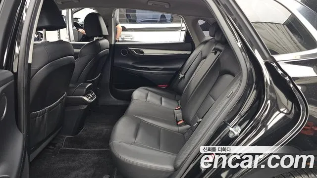 Hyundai Grandeur New — Фото автомобиля 16