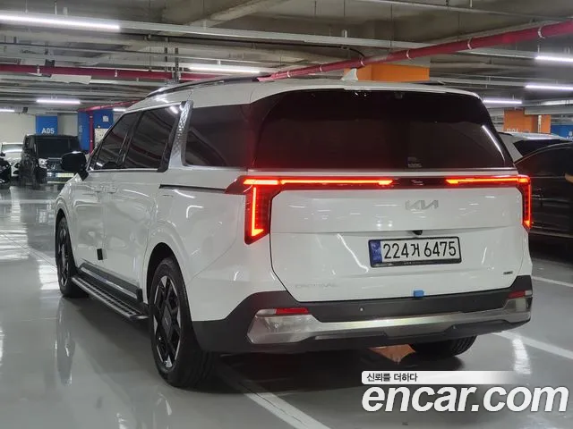 Kia Carnival 4th Gen — Фото автомобиля 4