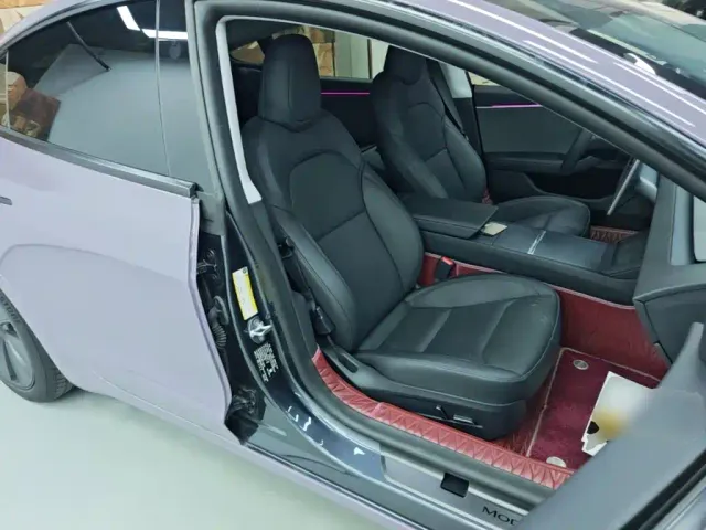 Tesla Model 3 — Фото автомобиля 24