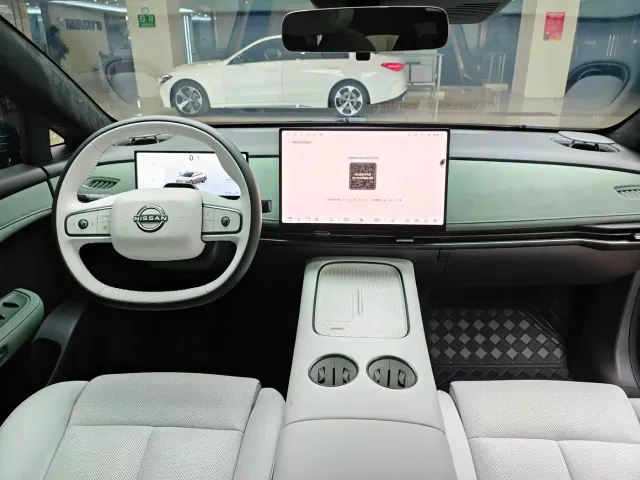 Nissan N7 — Фото автомобиля 11