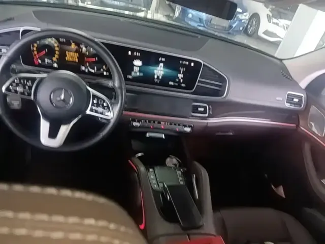 Mercedes-Benz GLE-Class — Фото автомобиля 5