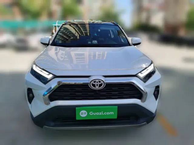 Toyota RAV4 — Фото автомобиля 22