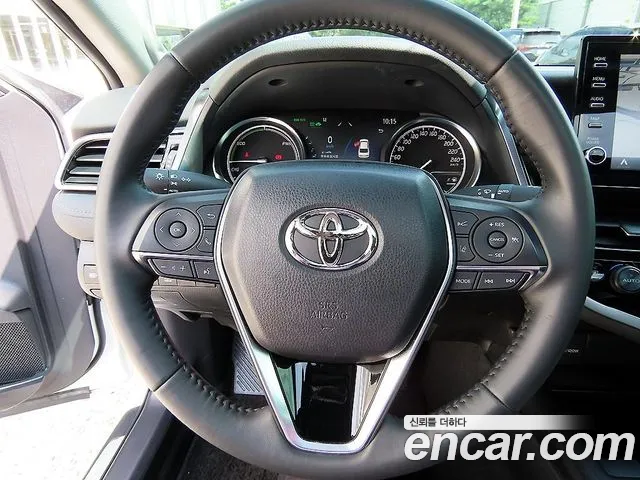 Toyota Camry XV70 — Фото автомобиля 8