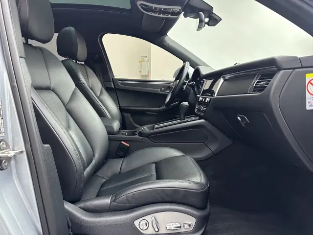 Porsche Macan — Фото автомобиля 10