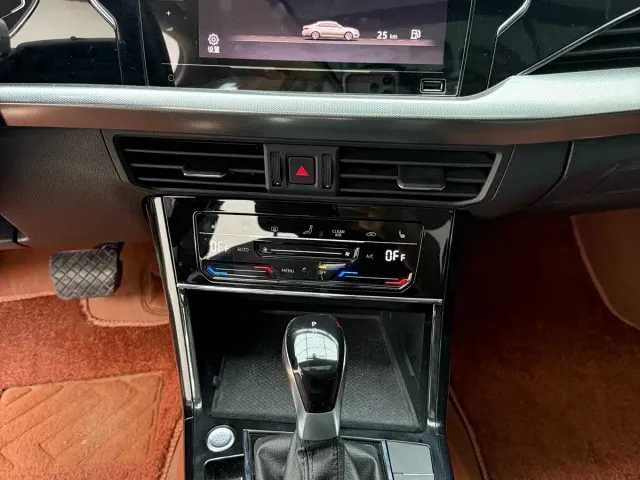 Volkswagen Passat — Фото автомобиля 12