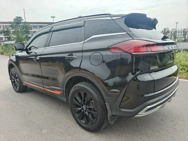 Geely Boyue — Фото автомобиля 4