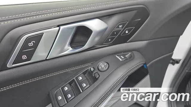 BMW X5 xDrive 40i M Sport — Фото автомобиля 27