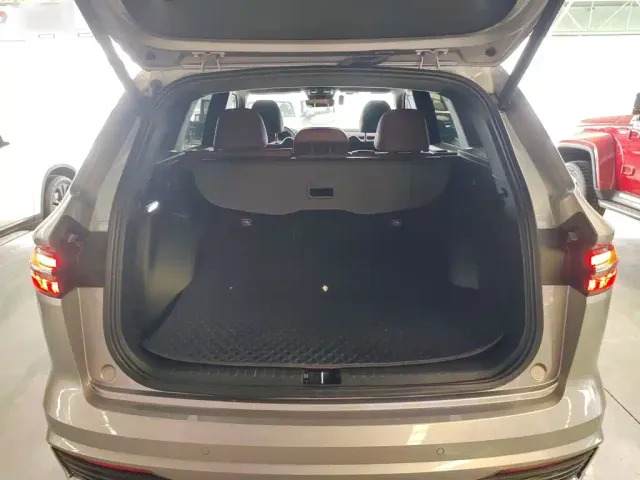 Geely Xingyue L — Фото автомобиля 14
